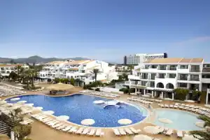 Отель «Fergus Style Bahamas», Платжа ден Босса