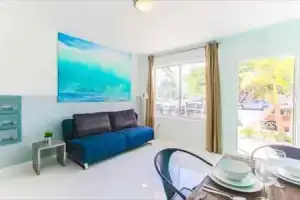 Miami Street Art Apartment, Майами Бич