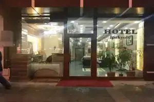 Hotel «Ipekyolu», Карс