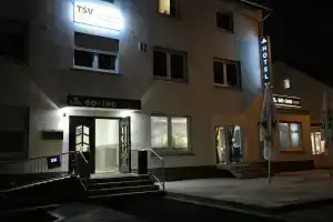 Bovino Hotel, Рюссельхайм