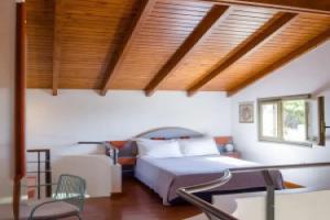 Villa Pefki Chania Split-level Apartment, Ханья