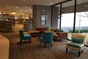 Апарт-отель «Toronto Don Valley and Suites», Торонто