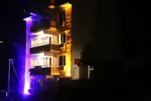 Ozbey Apartments, Трабзон