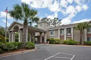 Отель «Holiday Inn Express Island, An Ihg», Сейнт-Саймонс