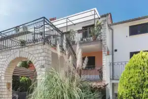 Stunning Home in Vrsar With Wifi and 1 Bedrooms, Врсар