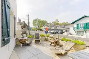 Le Doolie's Biarritz - Boaracay Private Room - Garden Lounge, Биарриц