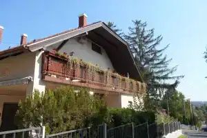 Erika Apartmanházak, Хевиз