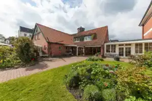Signature Hotel Drei Kronen, Эльмсхорн