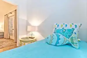 Bikini Top by Tybee Vacation Rentals, Тиби-Айленд