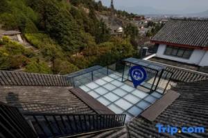 Sanqiu Designer Homestay (Lijiang Ancient City Waterwheel Store), Лицзян