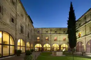 Hotel «Real Colegiata San Isidoro», Леон