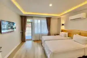 Kervan Hotel, Анталья