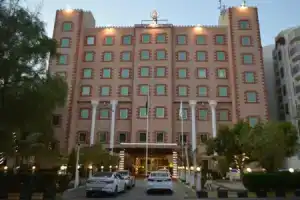Ramee Guestline Hotel, Маскат