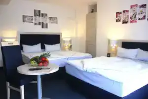 Hotel «Altenwerder Hof», Гамбург