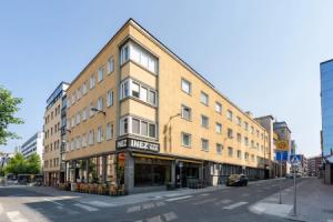 1BR Downtown Apt with Sauna, Hosts up to 8 Guests, Тампере