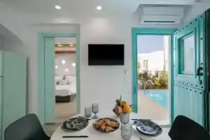 Majo Suites Hotel, Айя-Анна