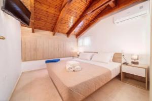 Iphigenia Apartments at Katelios, Кателиос