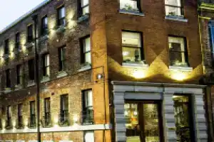 The Cow Hollow Hotel, Манчестер