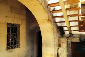 Bedrock Cave Hotel, Гёреме