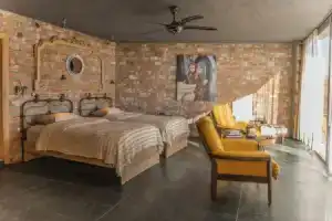 Inn Han Otel, Гюре
