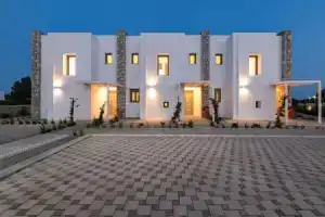 Gennadi Harmony Suites - 200 m from the sea, Геннади