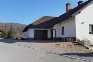 Apartment Beks, Постройна