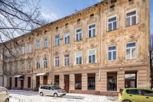 Площа Святого Теодора 13, Львов