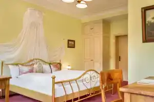 Отель «Schwarzer Bär Jena», Йена