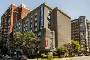 Le Nouvel Hotel, Монреаль