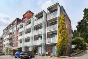 Adina Place Apartments, Лончестон
