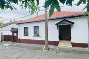 Esther's Studio Keszthely (Adults Only), Кестхей