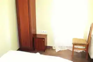 Гостиничный комплекс «Аратта», Пилипец