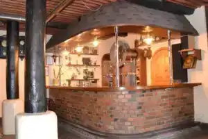 Motelis Aka, Карсава