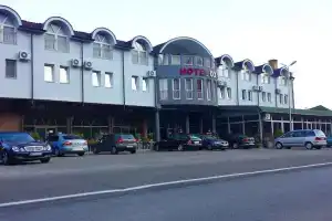 Oxa Hotel, Нови-Пазар