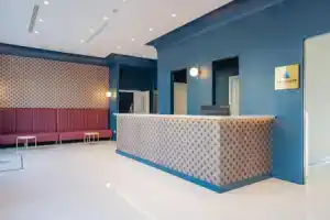 Hotel «Mary», Вико-Экуенсе