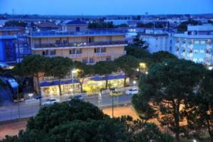 Petit Hotel, Каорле