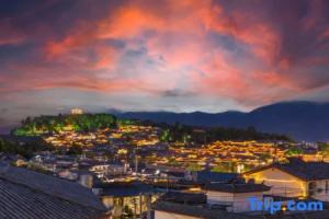 ERSHI · the Old Town of Lijiang Panorama White House Resort, Лицзян