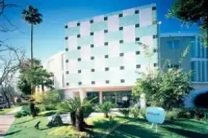 Avalon Hotel Beverly Hills, a Member of Design Hotels, Лос-Анджелес