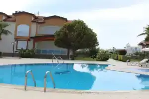 Elegance, Белек