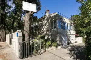 Apartments Marija - 50m from beach, Затон