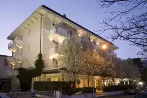 Hotel «Maestrale», Риччионе
