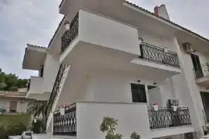 B&B Fiore di Loto, Карини