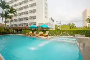 Отель «Recenta Phuket Suanluang», Пхукет Таун