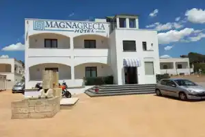 Hotel «Magna Grecia», Марина-ди-Леука