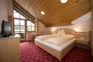 Hotel «Bischofsmütze», Фильцмос