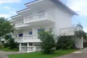 Hotel «Paraktio», Неа-Калликратия