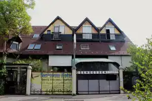 Sashalom Hotel, Будапешт