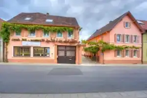 Hotel «Altes Weinhaus», Нойштадт-ан-дер-Вайнштрасе