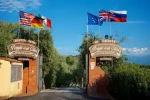 Отель «Poggio Degli Olivi», Монсуммано