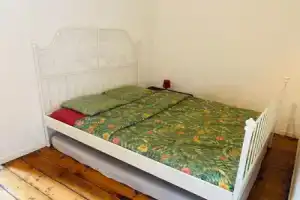 Appartement T2 sur la place du marché de Wazemmes, Лилль